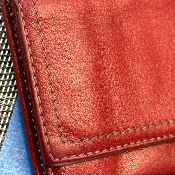 Tignanello Womens Accordion Wallet Purse Genuine Leather Snap Button Closure Red - Picture 5 of 17